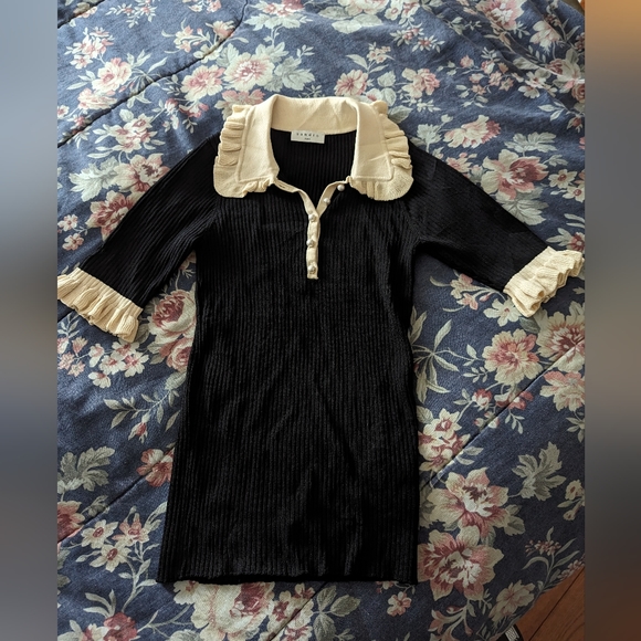 💎 Sandro Paris Women's 3/4 sleeve knit top with pearle style buttons - Picture 2 of 11